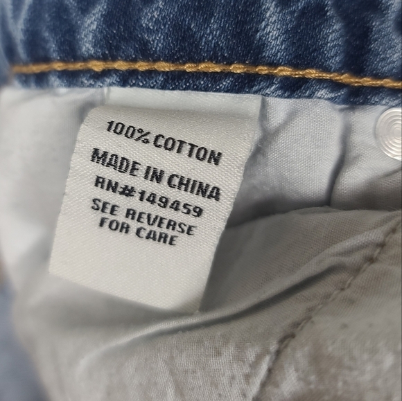 Ashley Mason Distressed Jeans 9 - Picture 7 of 8